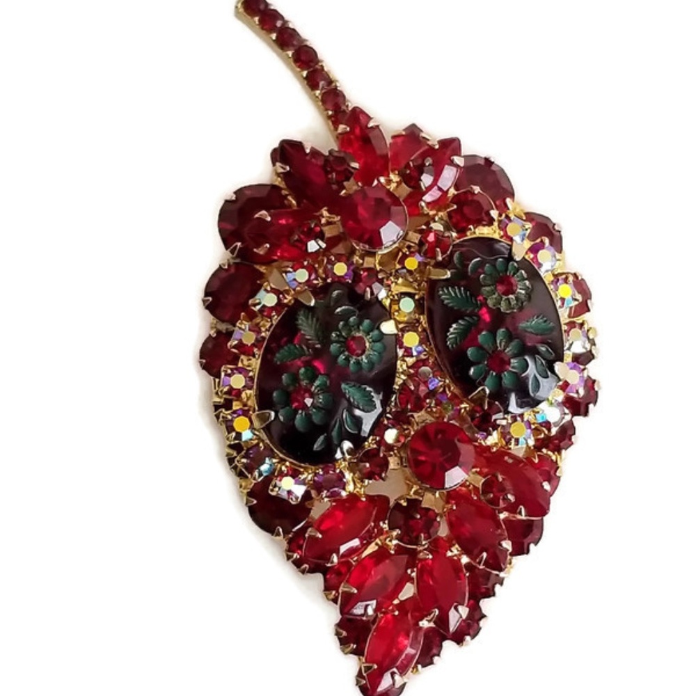 Vtg D&E Juliana Etched Flower Rhinestone Brooch - Picture 2 of 6